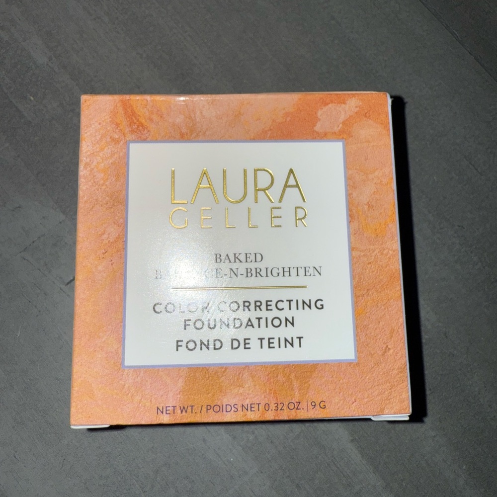 Laura Geller Baked Balance-N-Brighten Compact-Fair